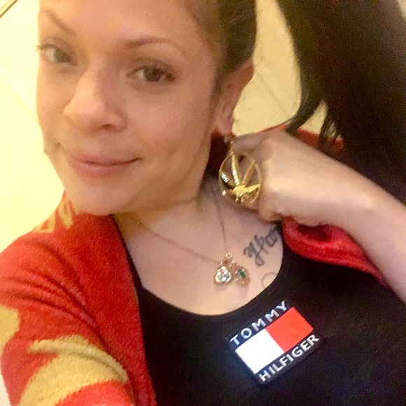 Meet your Posher, Michelle - Picture 2 of 6